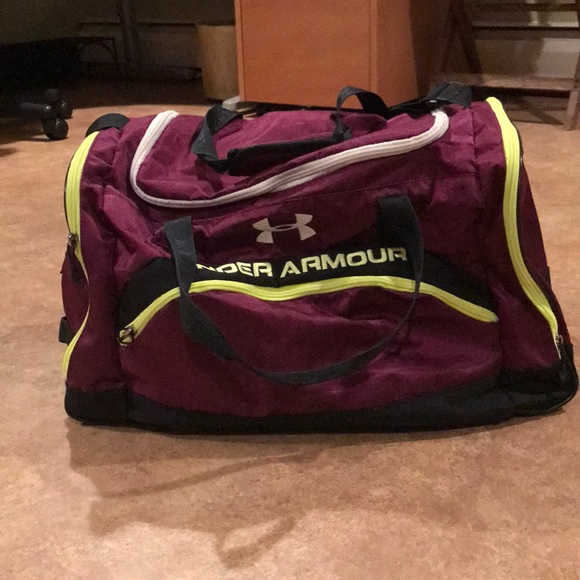 Under Armour Handbags - Under Armour Gym Bag Under Armour Handbags - Under Armour Gym Bag